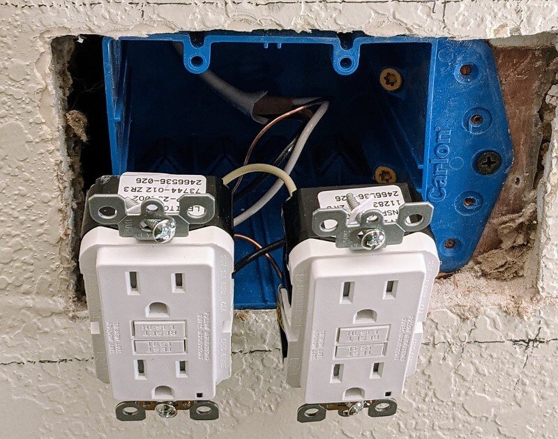 electric-outlet-Jul-11-2023-09-36-44-1575-PM